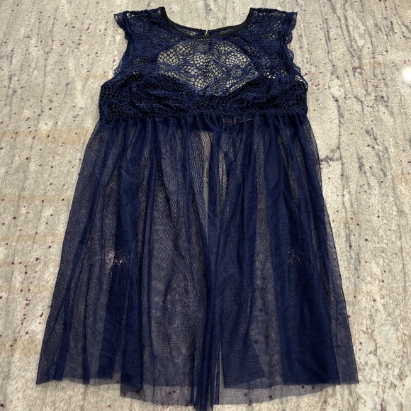 Victorias Secret Dark Blue Lace and Satin Teddy - Size M - Picture 3 of 6